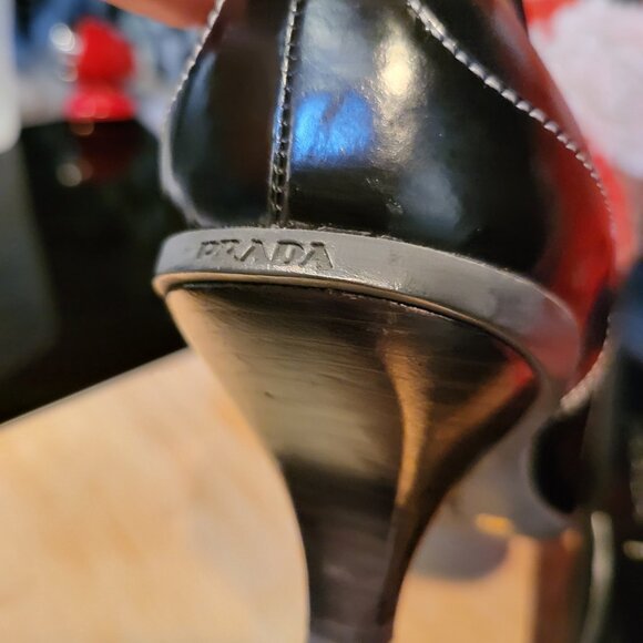 PRADA Point toe Kitten Heels size 40.5 - Picture 9 of 14